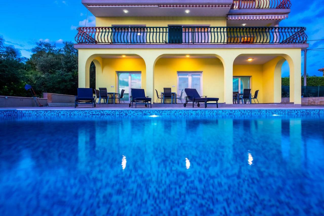 Luxury Apartments Kostrena With Pool Eksteriør billede