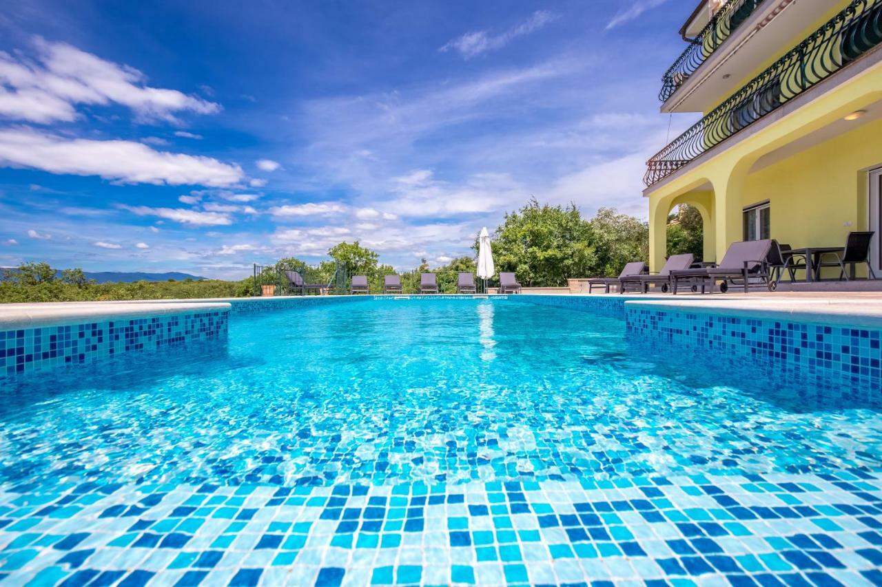 Luxury Apartments Kostrena With Pool Eksteriør billede